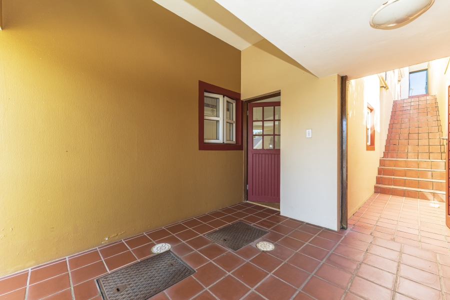 6 Bedroom Property for Sale in Prince