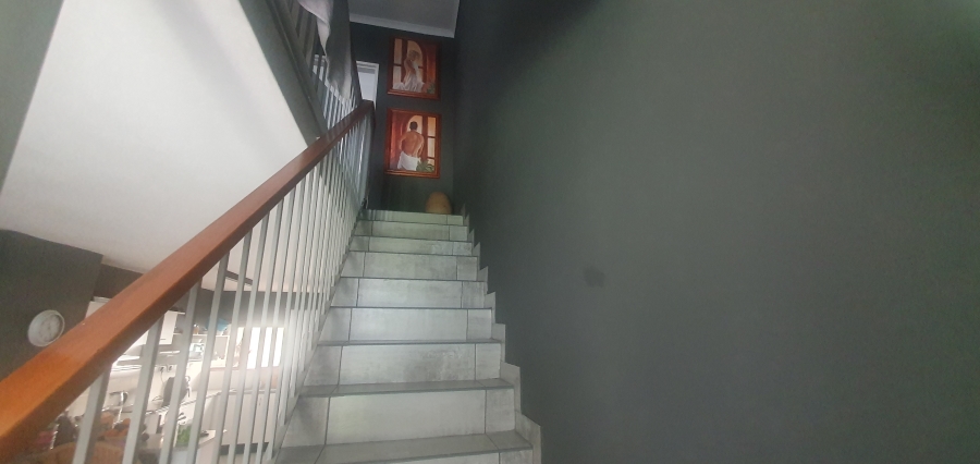 2 Bedroom Property for Sale in Bluff KwaZulu-Natal