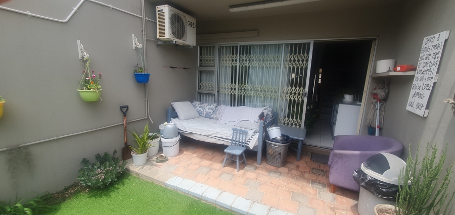2 Bedroom Property for Sale in Bluff KwaZulu-Natal