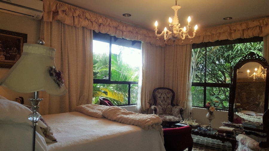 6 Bedroom Property for Sale in Meer En See KwaZulu-Natal