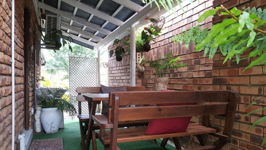 6 Bedroom Property for Sale in Meer En See KwaZulu-Natal