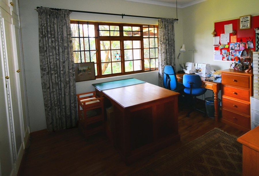 8 Bedroom Property for Sale in Montrose KwaZulu-Natal