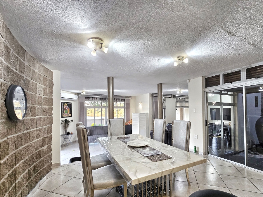 4 Bedroom Property for Sale in Meer En See KwaZulu-Natal