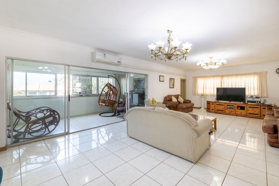 5 Bedroom Property for Sale in La Lucia KwaZulu-Natal
