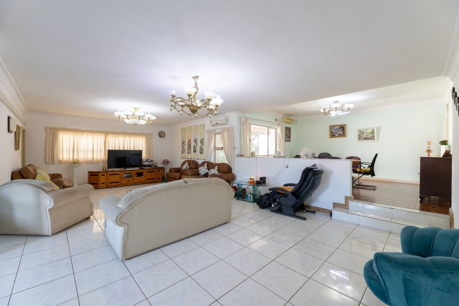 5 Bedroom Property for Sale in La Lucia KwaZulu-Natal