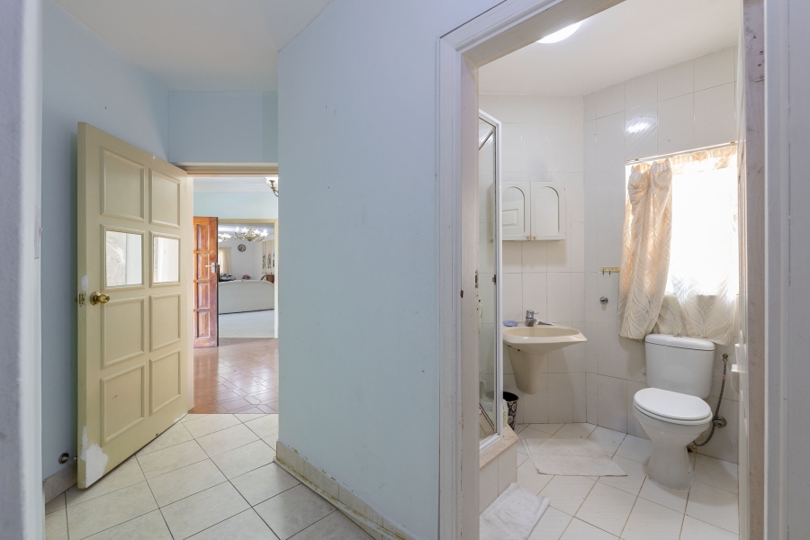 5 Bedroom Property for Sale in La Lucia KwaZulu-Natal