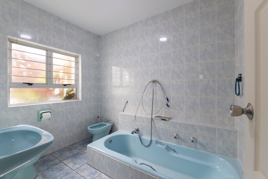 5 Bedroom Property for Sale in La Lucia KwaZulu-Natal