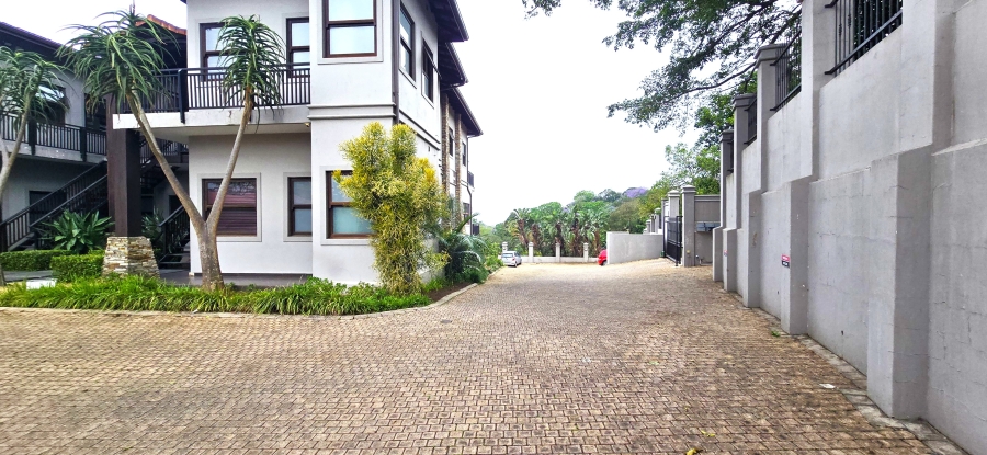 To Let commercial Property for Rent in Kloof KwaZulu-Natal