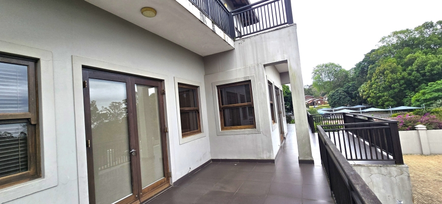 To Let commercial Property for Rent in Kloof KwaZulu-Natal