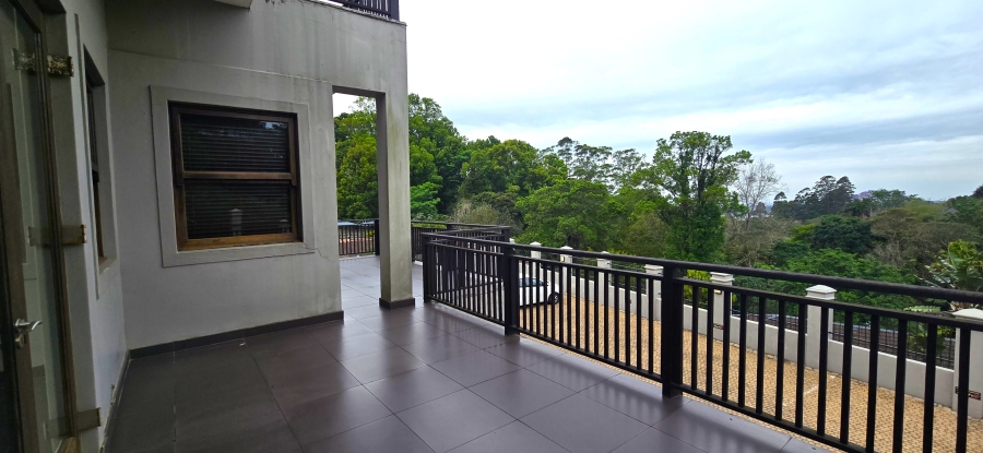 To Let commercial Property for Rent in Kloof KwaZulu-Natal