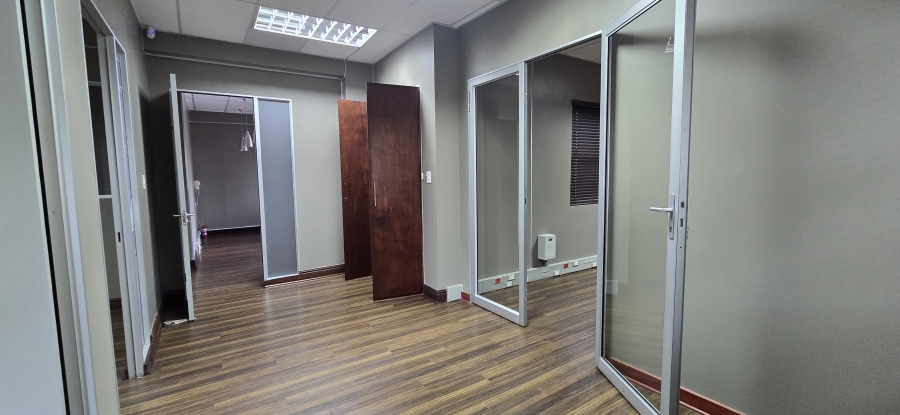 To Let commercial Property for Rent in Kloof KwaZulu-Natal