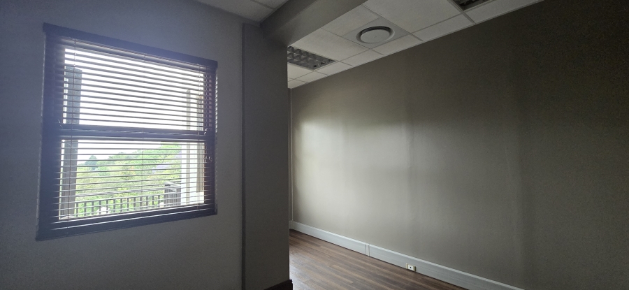To Let commercial Property for Rent in Kloof KwaZulu-Natal