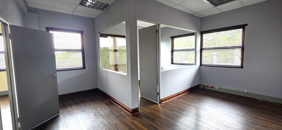 To Let commercial Property for Rent in Kloof KwaZulu-Natal