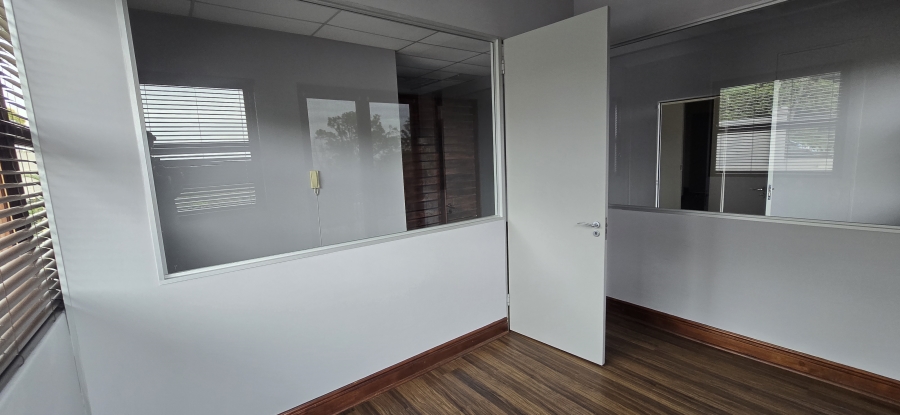 To Let commercial Property for Rent in Kloof KwaZulu-Natal