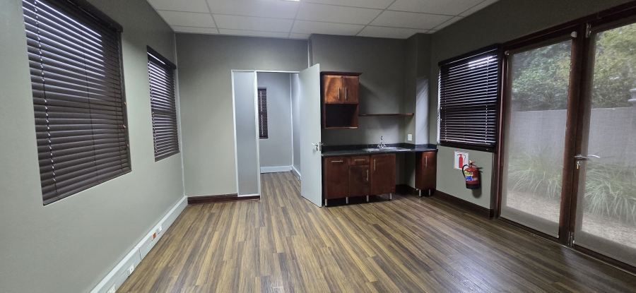 To Let commercial Property for Rent in Kloof KwaZulu-Natal