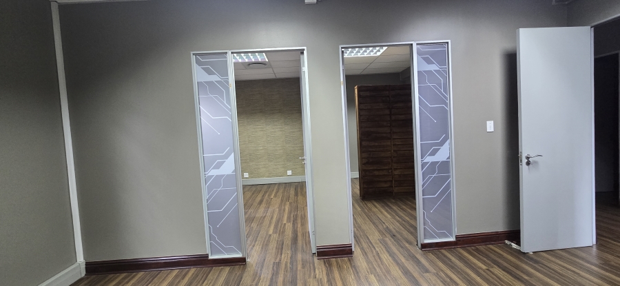 To Let commercial Property for Rent in Kloof KwaZulu-Natal