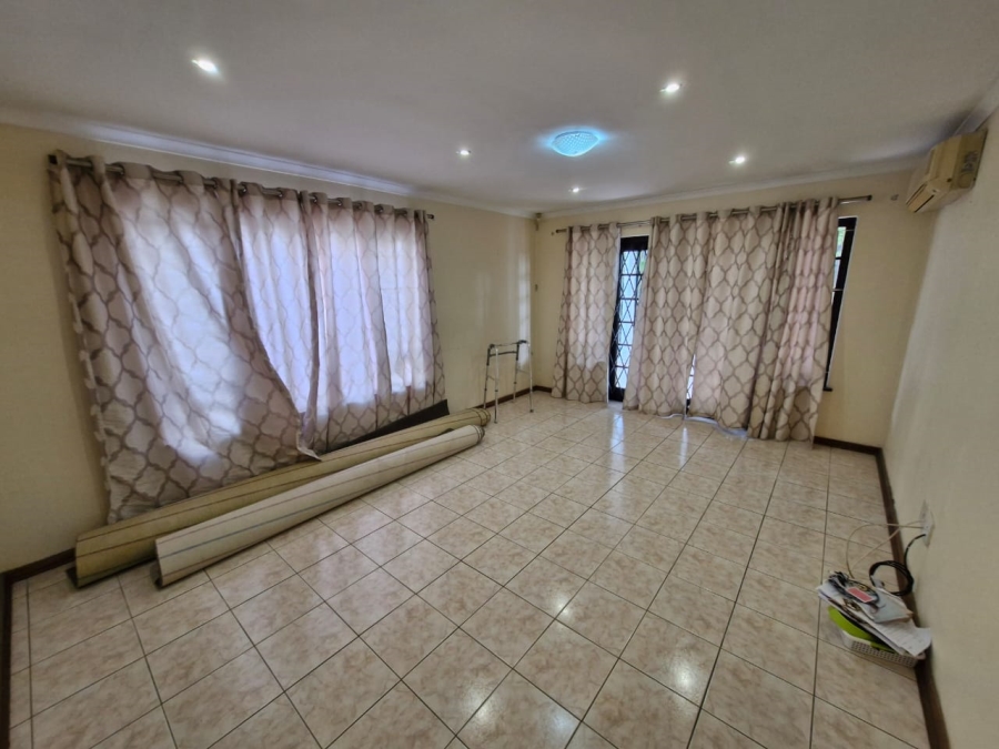 3 Bedroom Property for Sale in Chiltern Hills KwaZulu-Natal