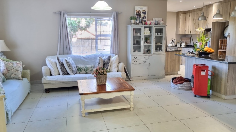 5 Bedroom Property for Sale in Mountain Homes KwaZulu-Natal