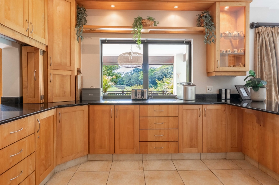 5 Bedroom Property for Sale in Selborne Golf Estate KwaZulu-Natal