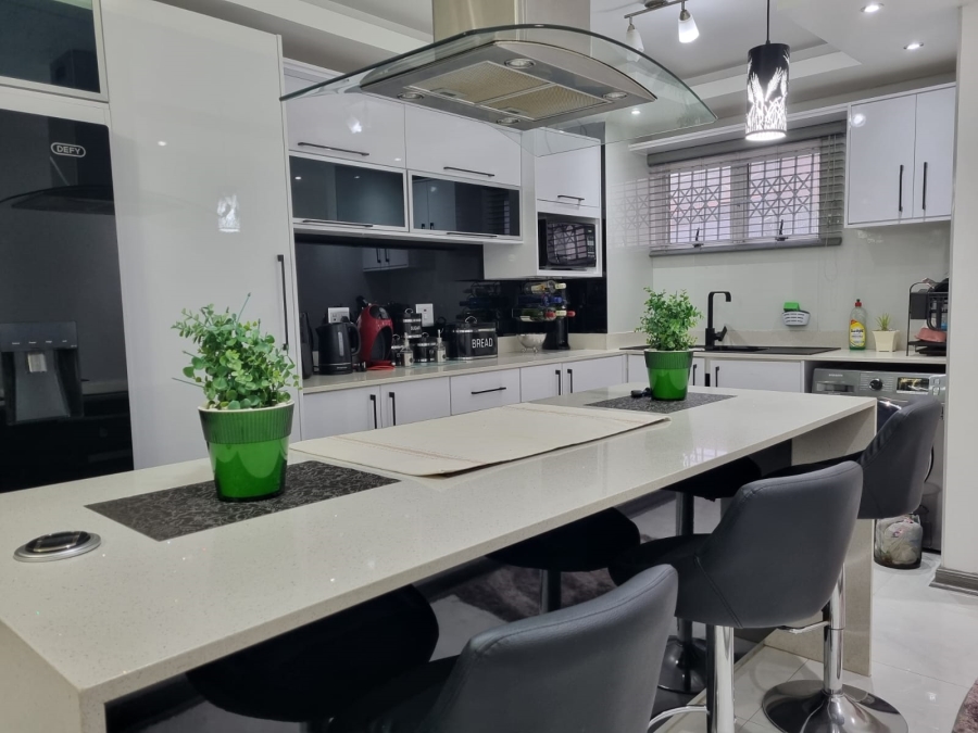 3 Bedroom Property for Sale in Malvern KwaZulu-Natal