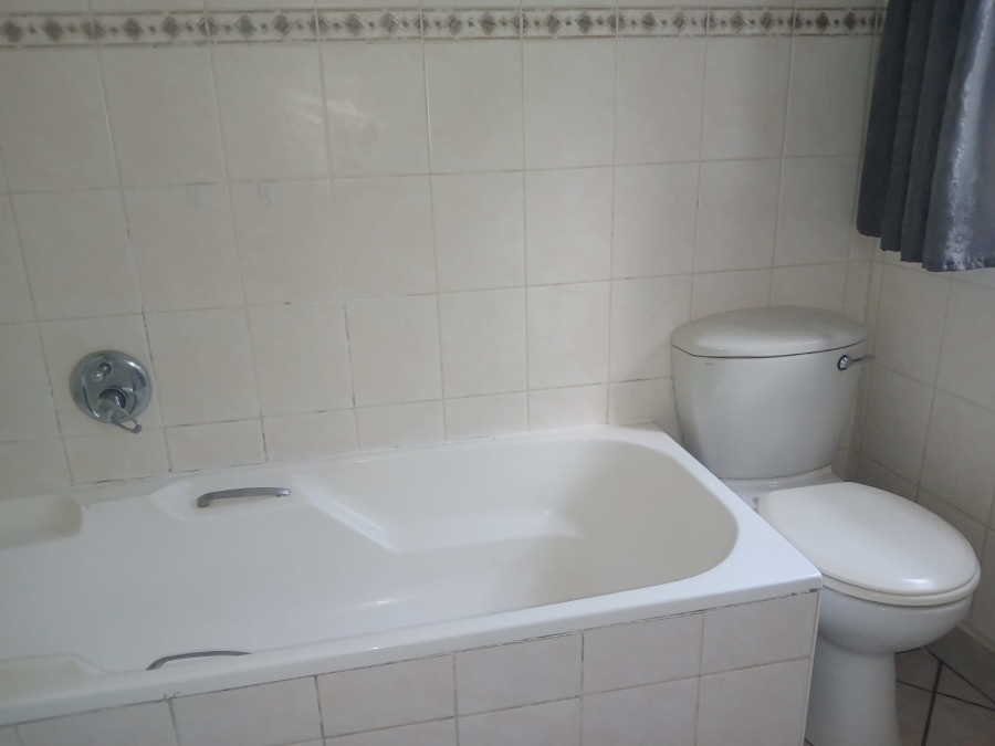 To Let 1 Bedroom Property for Rent in Mtunzini KwaZulu-Natal