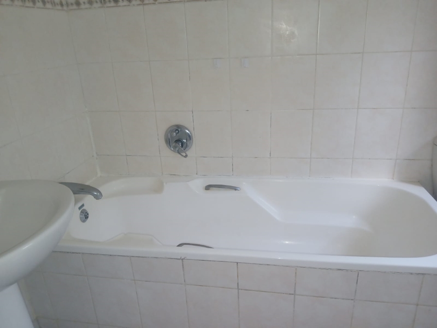 To Let 1 Bedroom Property for Rent in Mtunzini KwaZulu-Natal