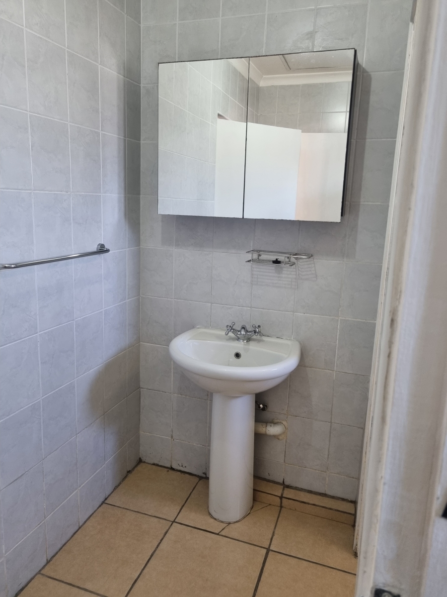 To Let 2 Bedroom Property for Rent in Mount Edgecombe KwaZulu-Natal