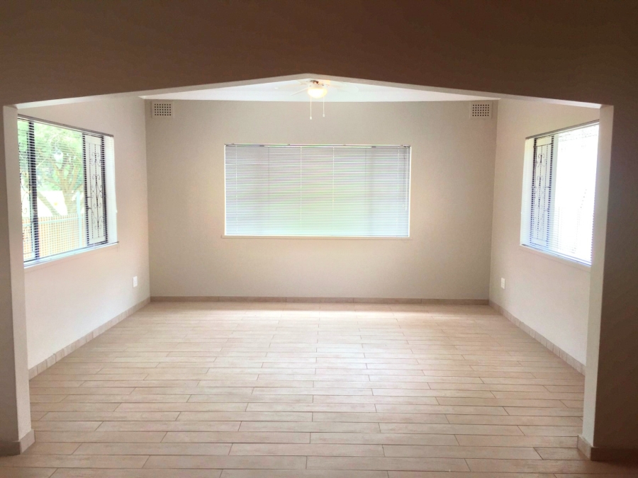 To Let 3 Bedroom Property for Rent in Durban North KwaZulu-Natal