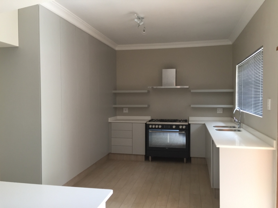 To Let 3 Bedroom Property for Rent in Durban North KwaZulu-Natal