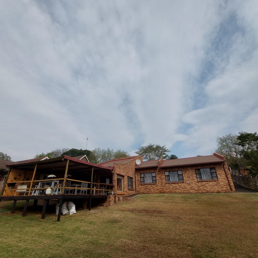 4 Bedroom Property for Sale in Hayfields KwaZulu-Natal
