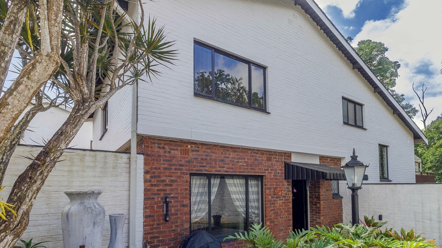 3 Bedroom Property for Sale in Kloof KwaZulu-Natal