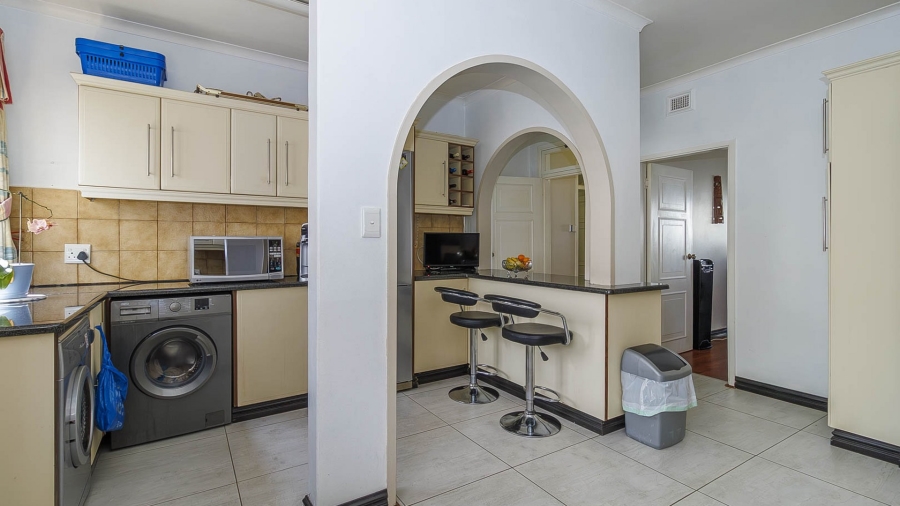 3 Bedroom Property for Sale in Kloof KwaZulu-Natal