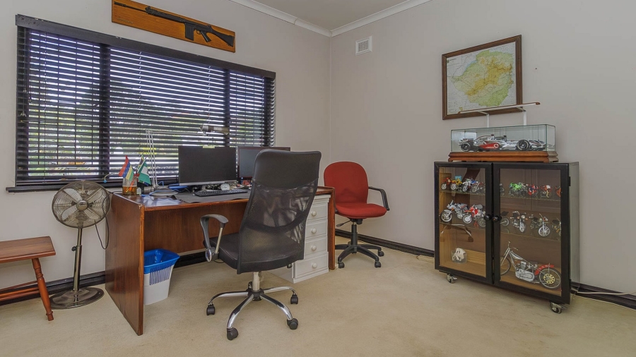 3 Bedroom Property for Sale in Kloof KwaZulu-Natal