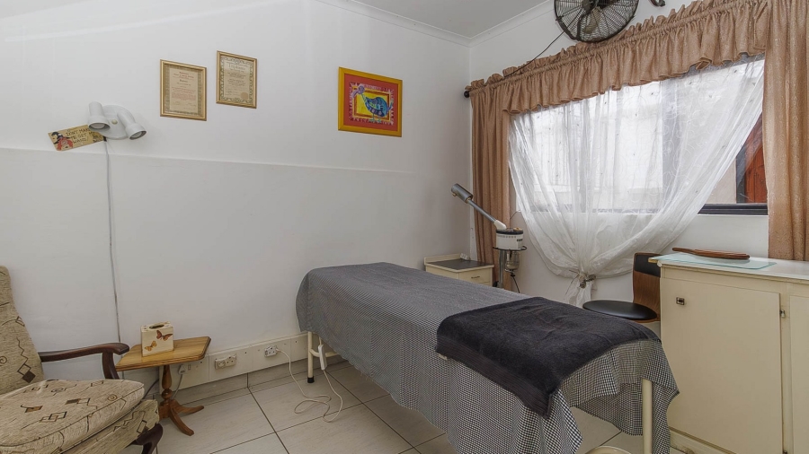 3 Bedroom Property for Sale in Kloof KwaZulu-Natal