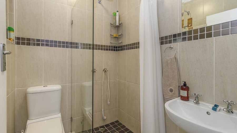 3 Bedroom Property for Sale in Kloof KwaZulu-Natal