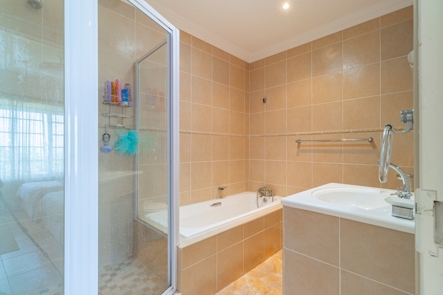 4 Bedroom Property for Sale in Beverley Hills KwaZulu-Natal