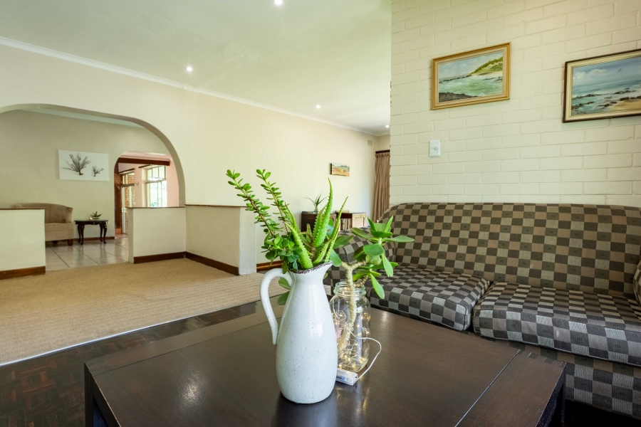 3 Bedroom Property for Sale in Kloof KwaZulu-Natal
