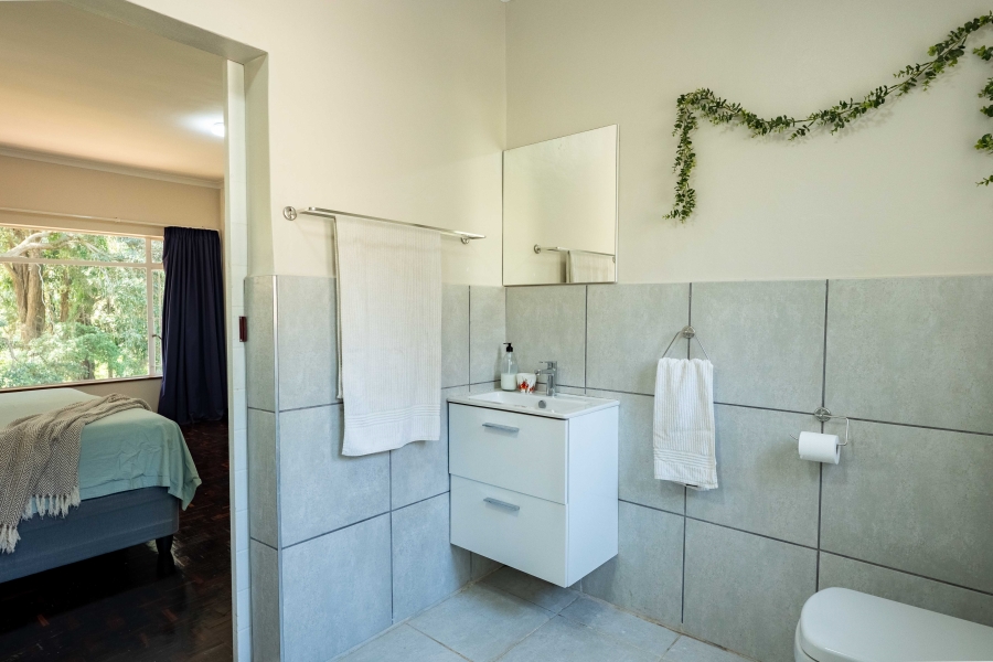 3 Bedroom Property for Sale in Kloof KwaZulu-Natal
