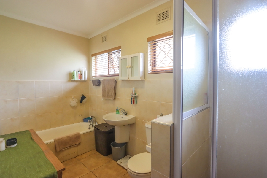 5 Bedroom Property for Sale in Westville Central KwaZulu-Natal