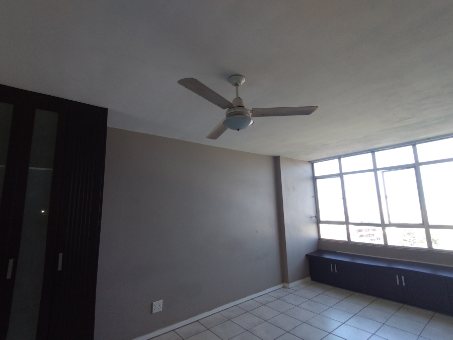 To Let 1 Bedroom Property for Rent in Essenwood KwaZulu-Natal