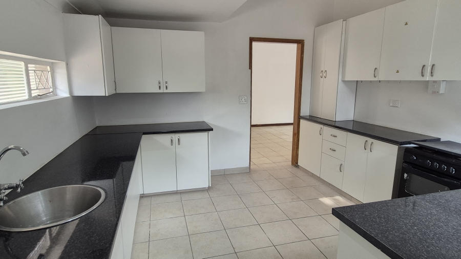 To Let 3 Bedroom Property for Rent in Rouken Glen KwaZulu-Natal