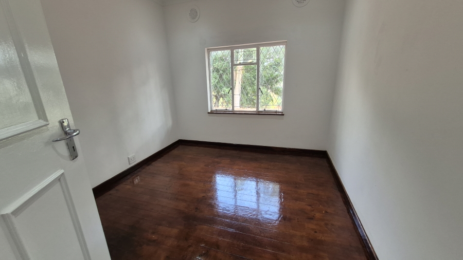 To Let 3 Bedroom Property for Rent in Rouken Glen KwaZulu-Natal
