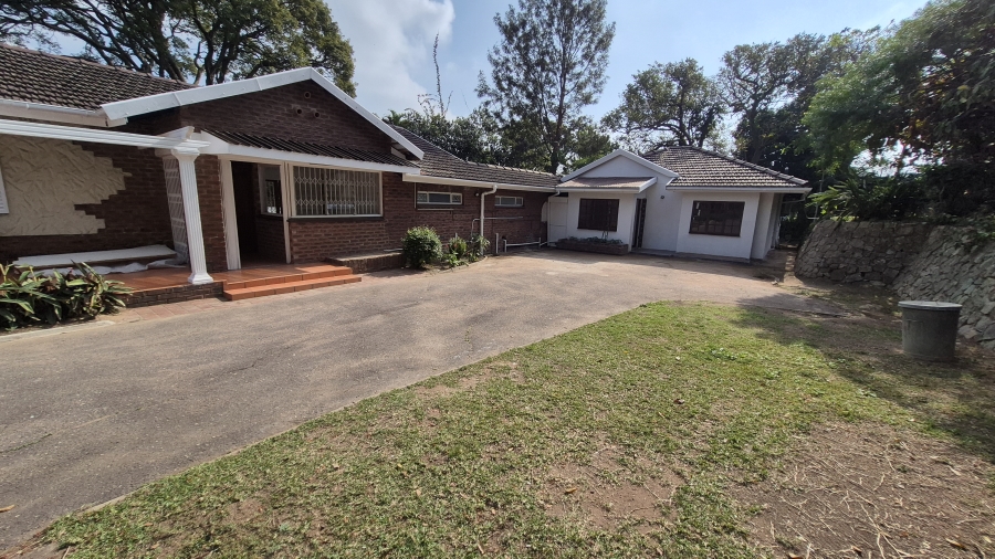 To Let 3 Bedroom Property for Rent in Rouken Glen KwaZulu-Natal