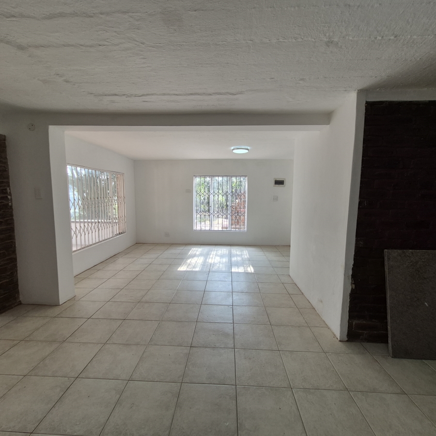 To Let 2 Bedroom Property for Rent in Rouken Glen KwaZulu-Natal