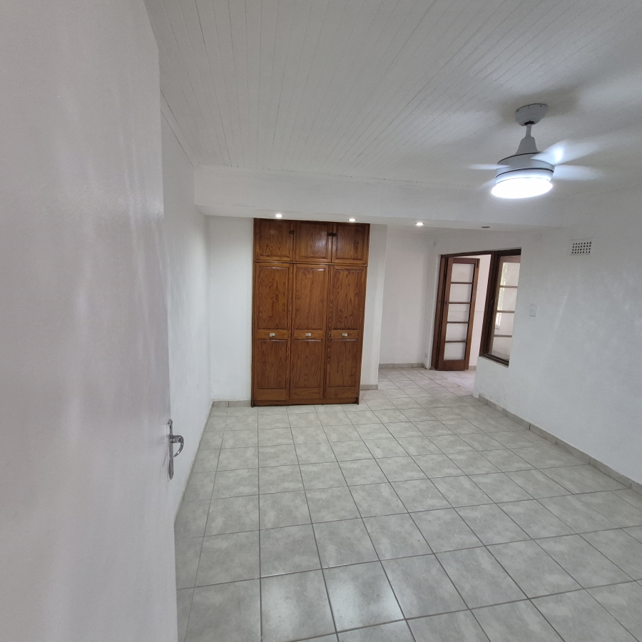 To Let 2 Bedroom Property for Rent in Rouken Glen KwaZulu-Natal