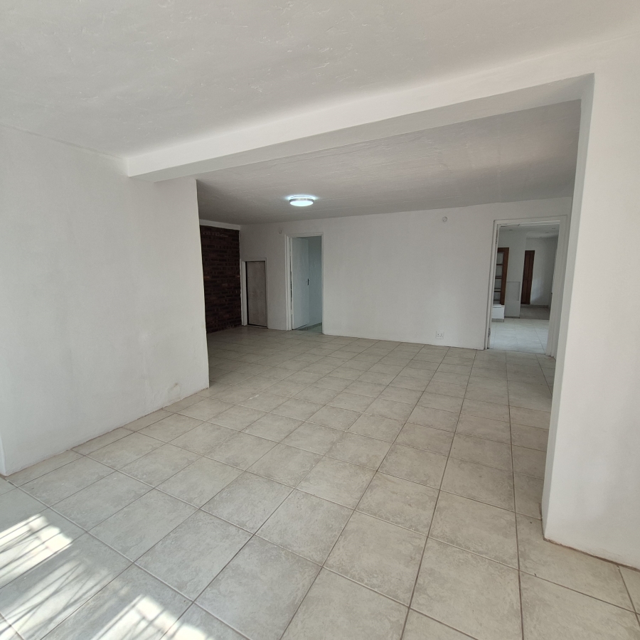 To Let 2 Bedroom Property for Rent in Rouken Glen KwaZulu-Natal