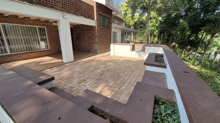 To Let 2 Bedroom Property for Rent in Rouken Glen KwaZulu-Natal