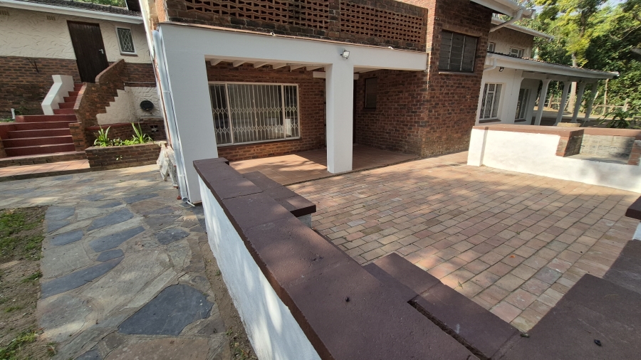 To Let 2 Bedroom Property for Rent in Rouken Glen KwaZulu-Natal