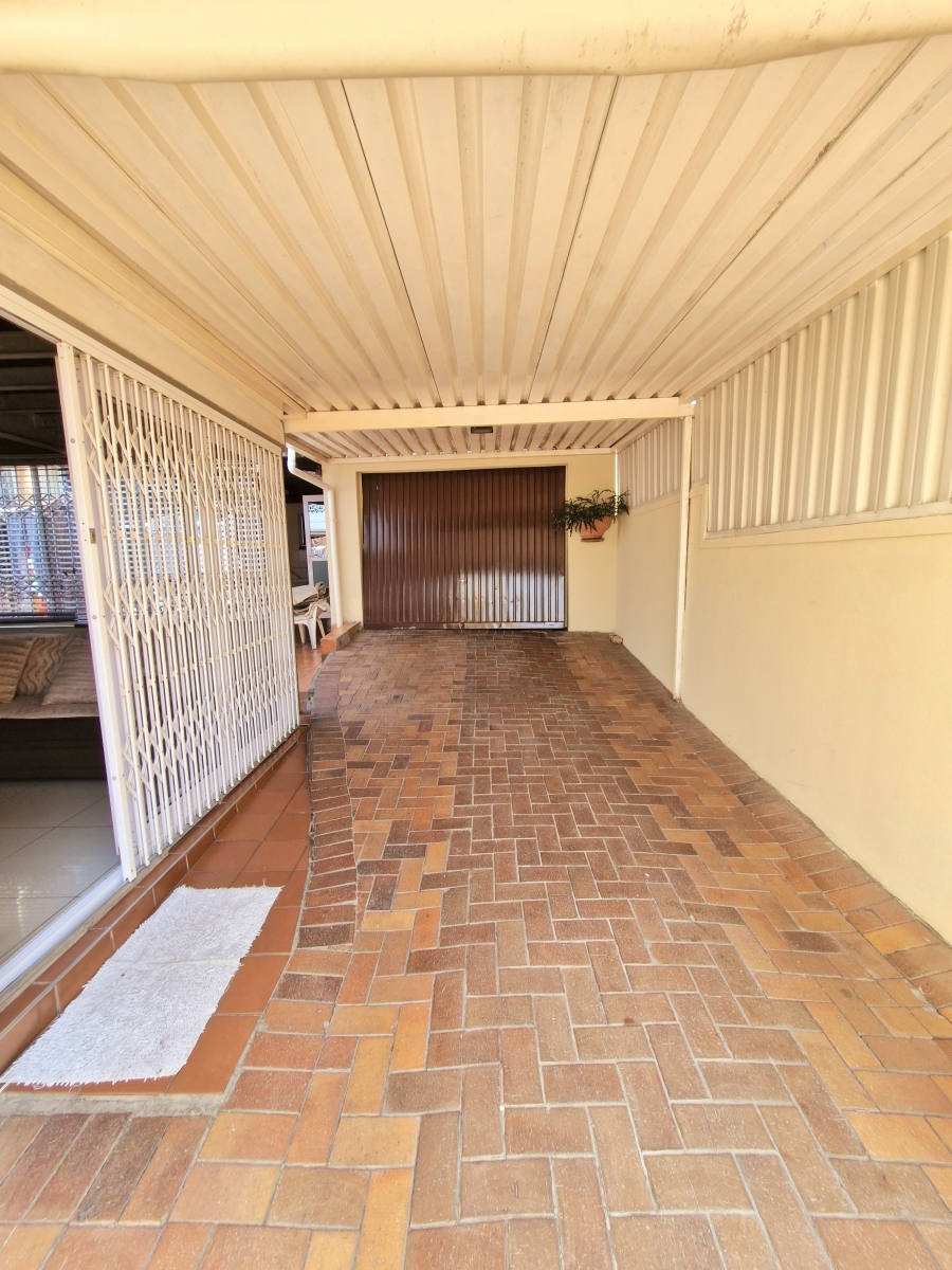 3 Bedroom Property for Sale in Redfern KwaZulu-Natal
