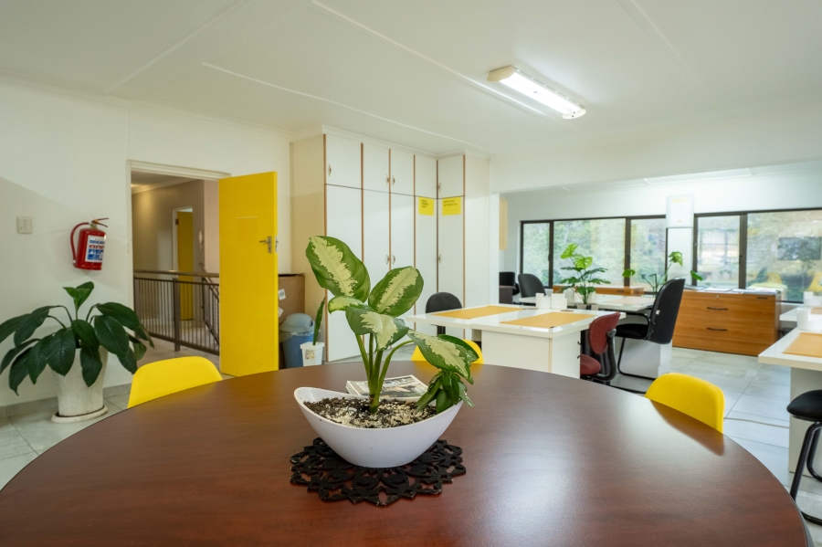 Commercial Property for Sale in Kloof KwaZulu-Natal